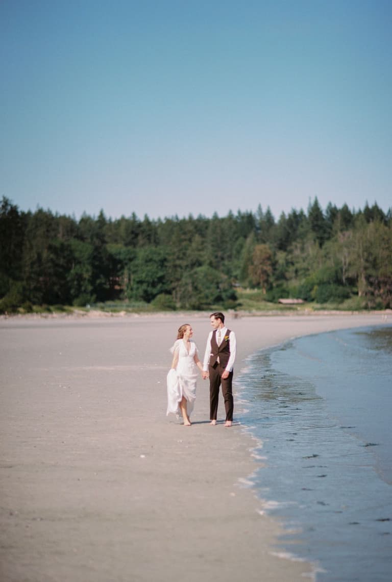 Vancouver Island wedding film photography by Sydney Woodward